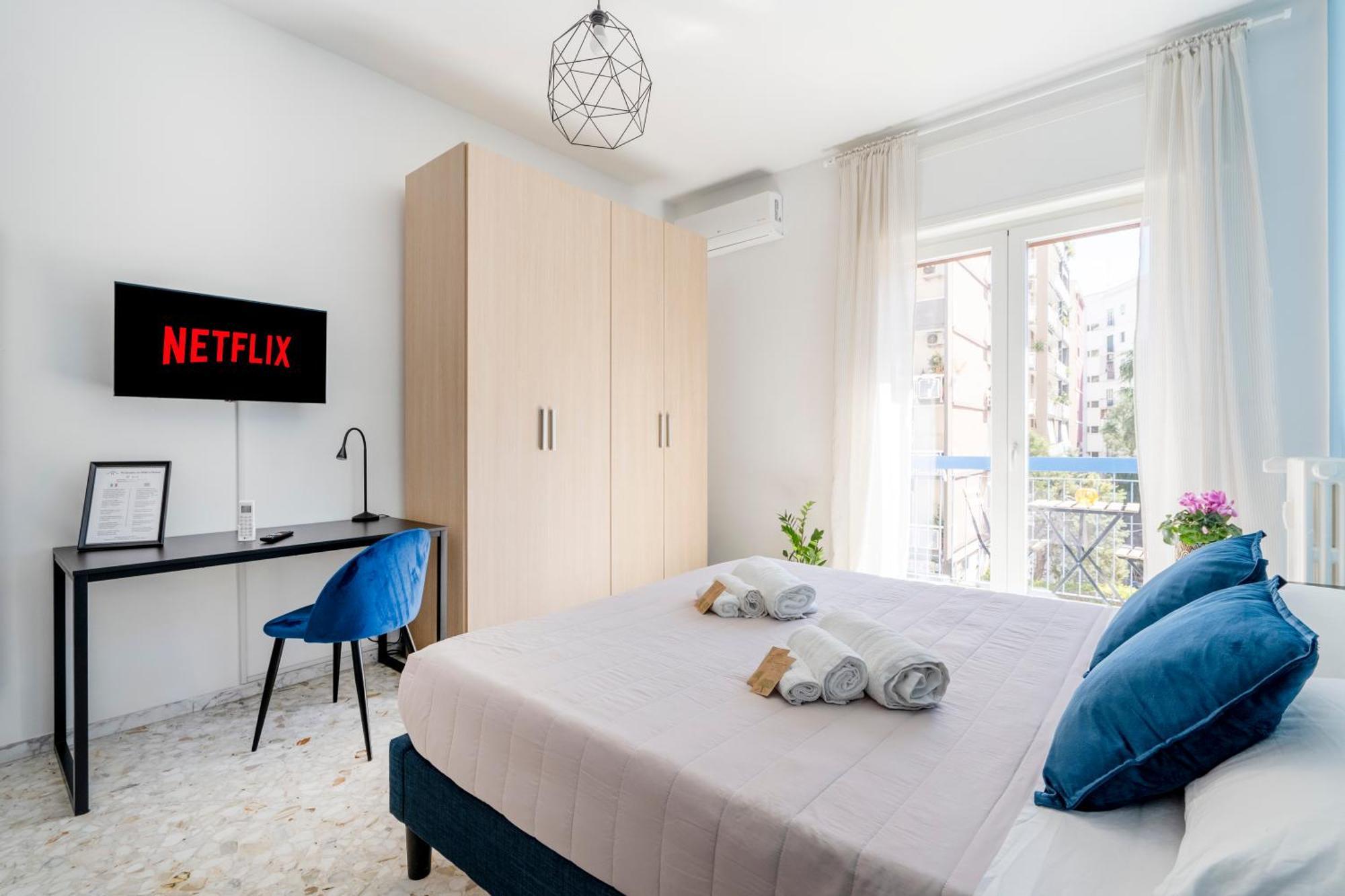 Miki'S Home - Central Rooms Бари Экстерьер фото