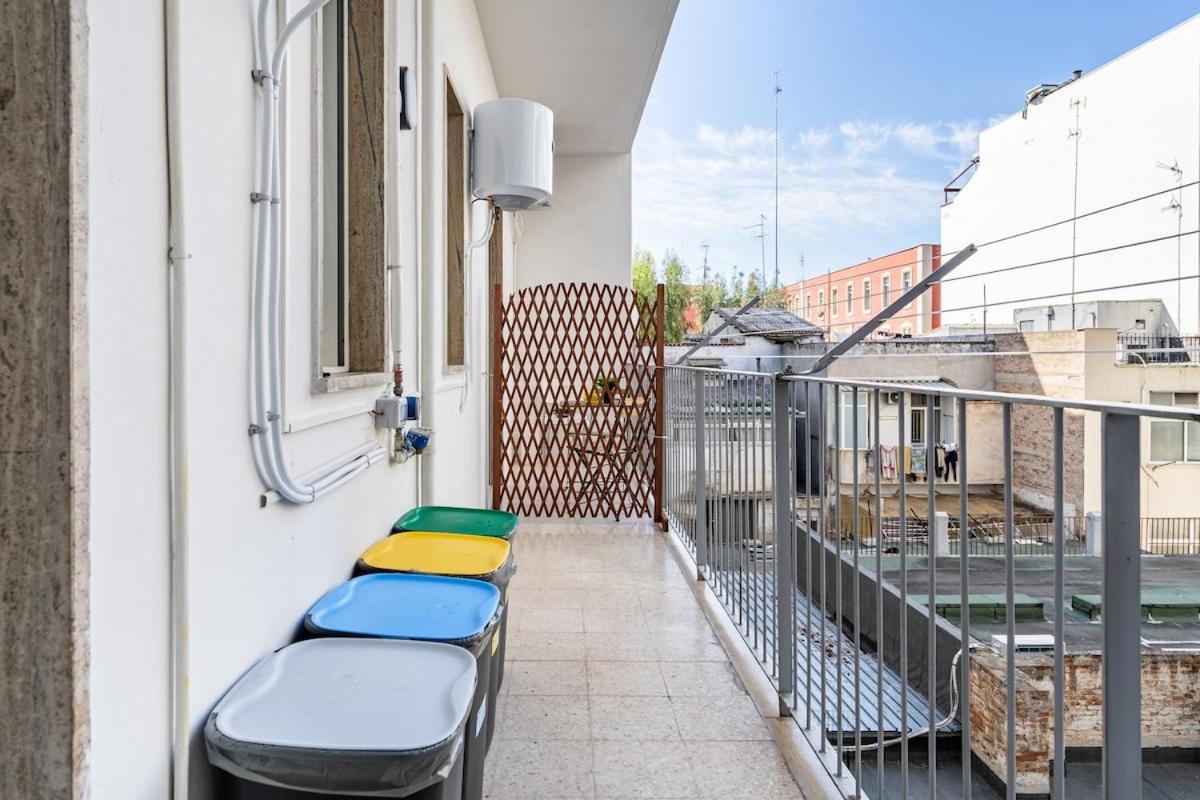 Miki'S Home - Central Rooms Бари Экстерьер фото