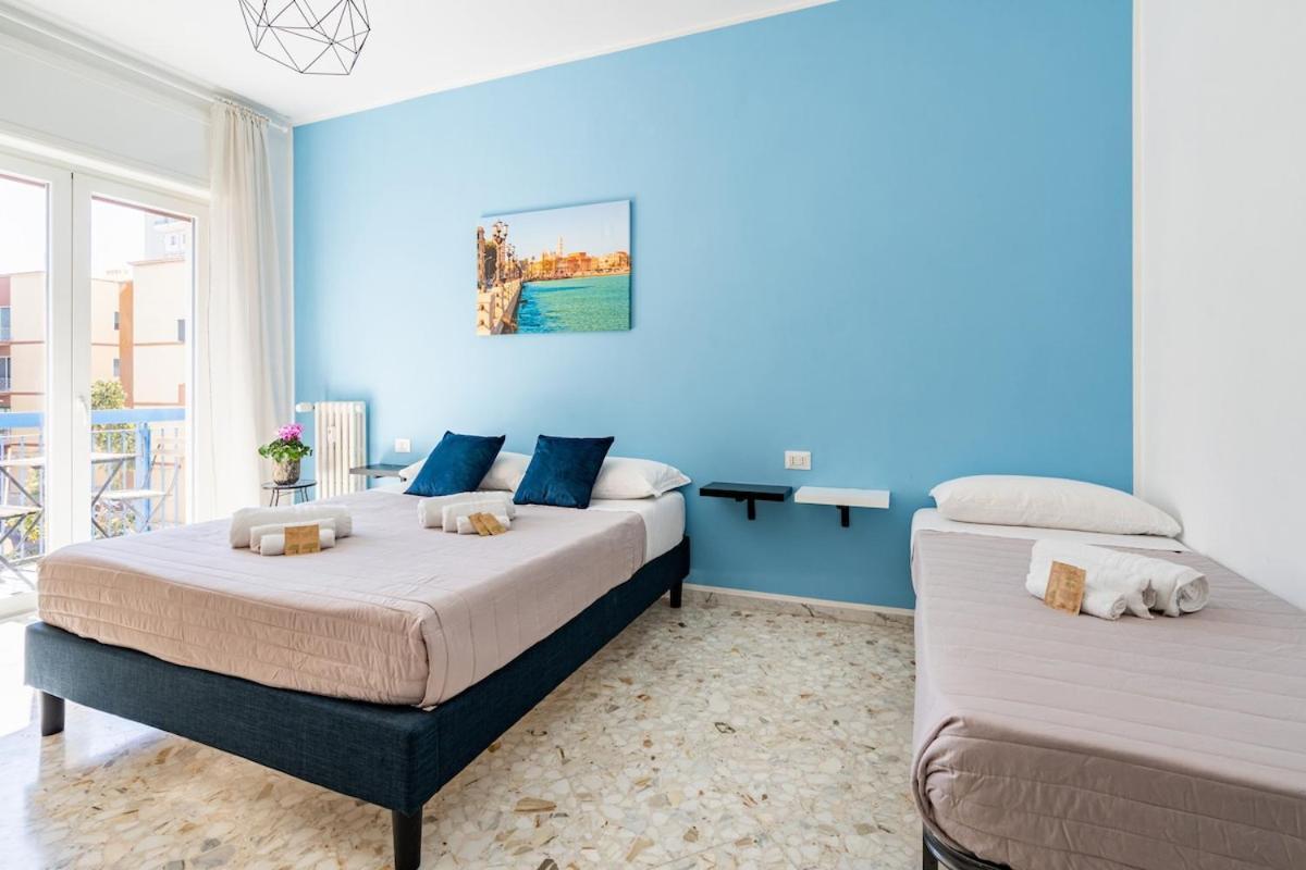 Miki'S Home - Central Rooms Бари Экстерьер фото