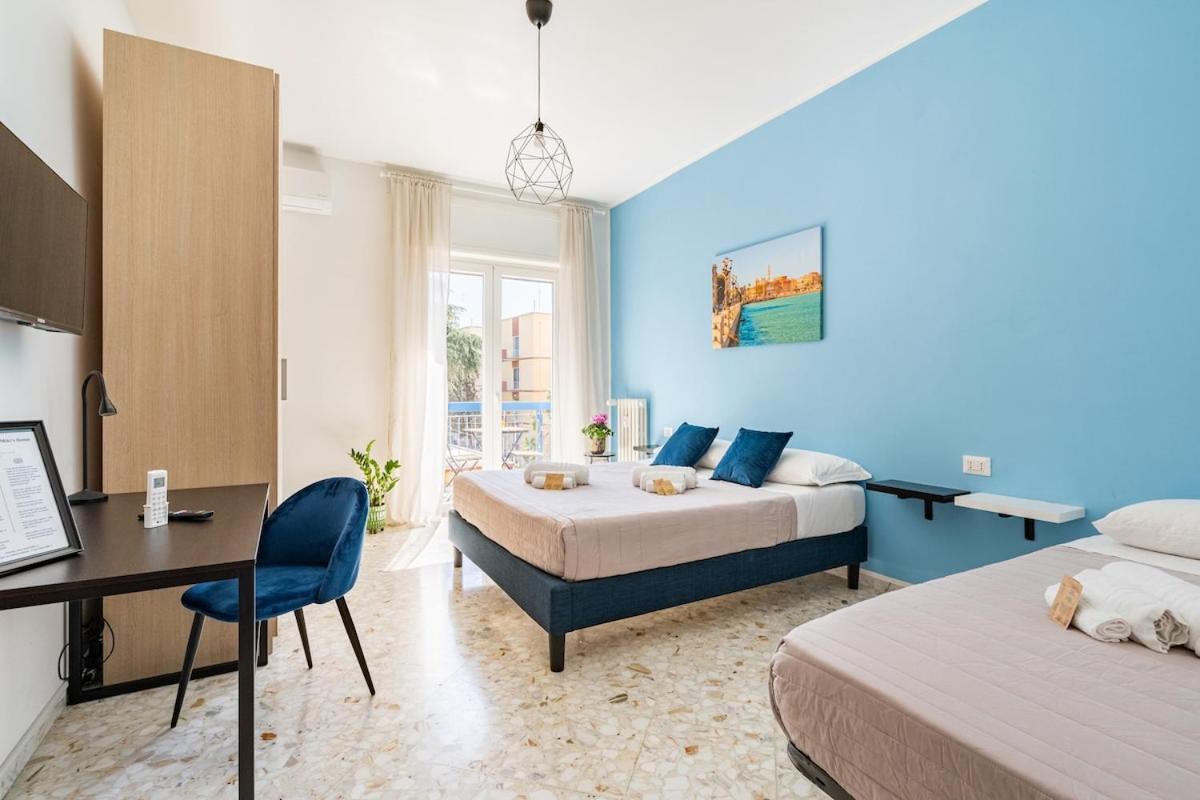 Miki'S Home - Central Rooms Бари Экстерьер фото